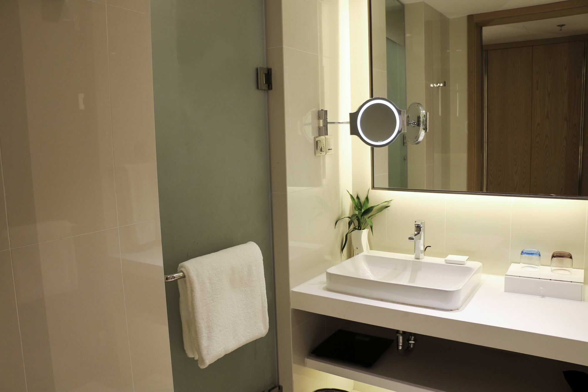 Sanya Phoenix Airport Hotel Екстериор снимка